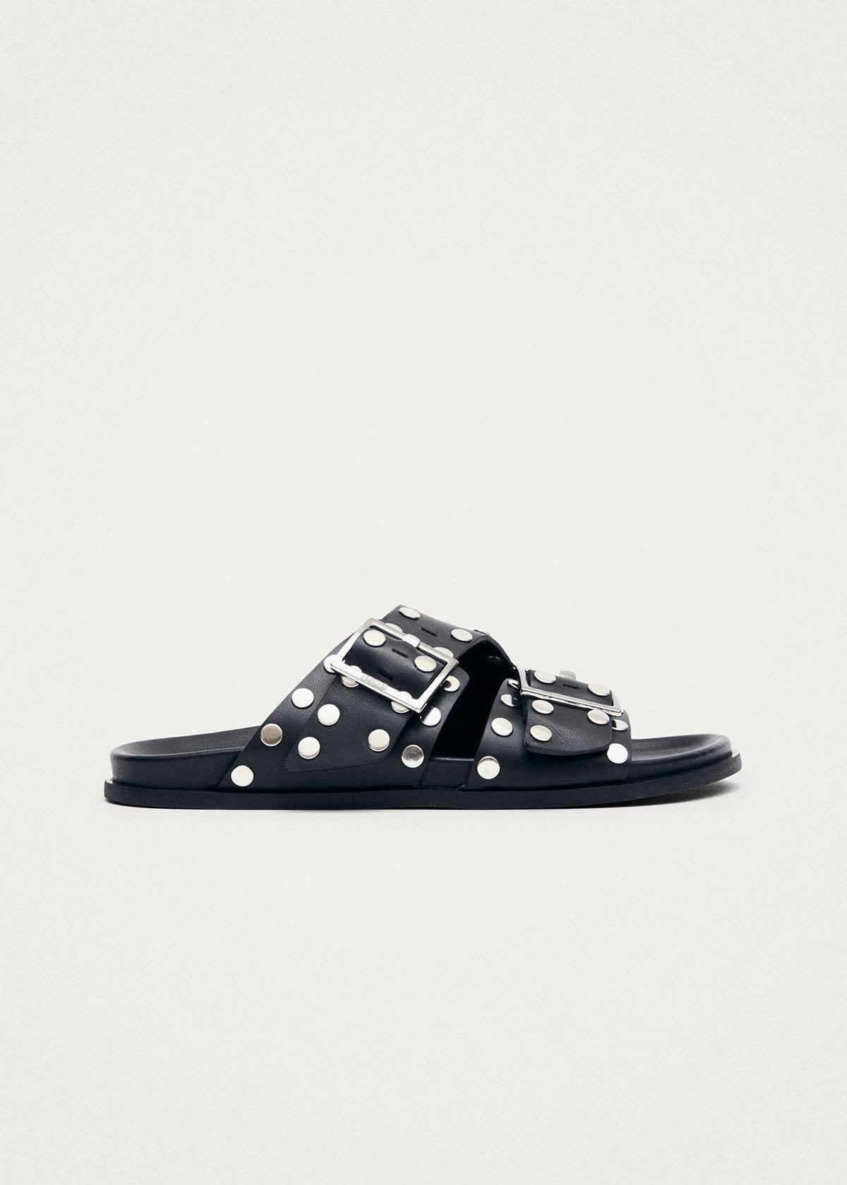 Alba Studs Black | ALOHAS