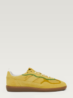 pale yellow pale yellow
