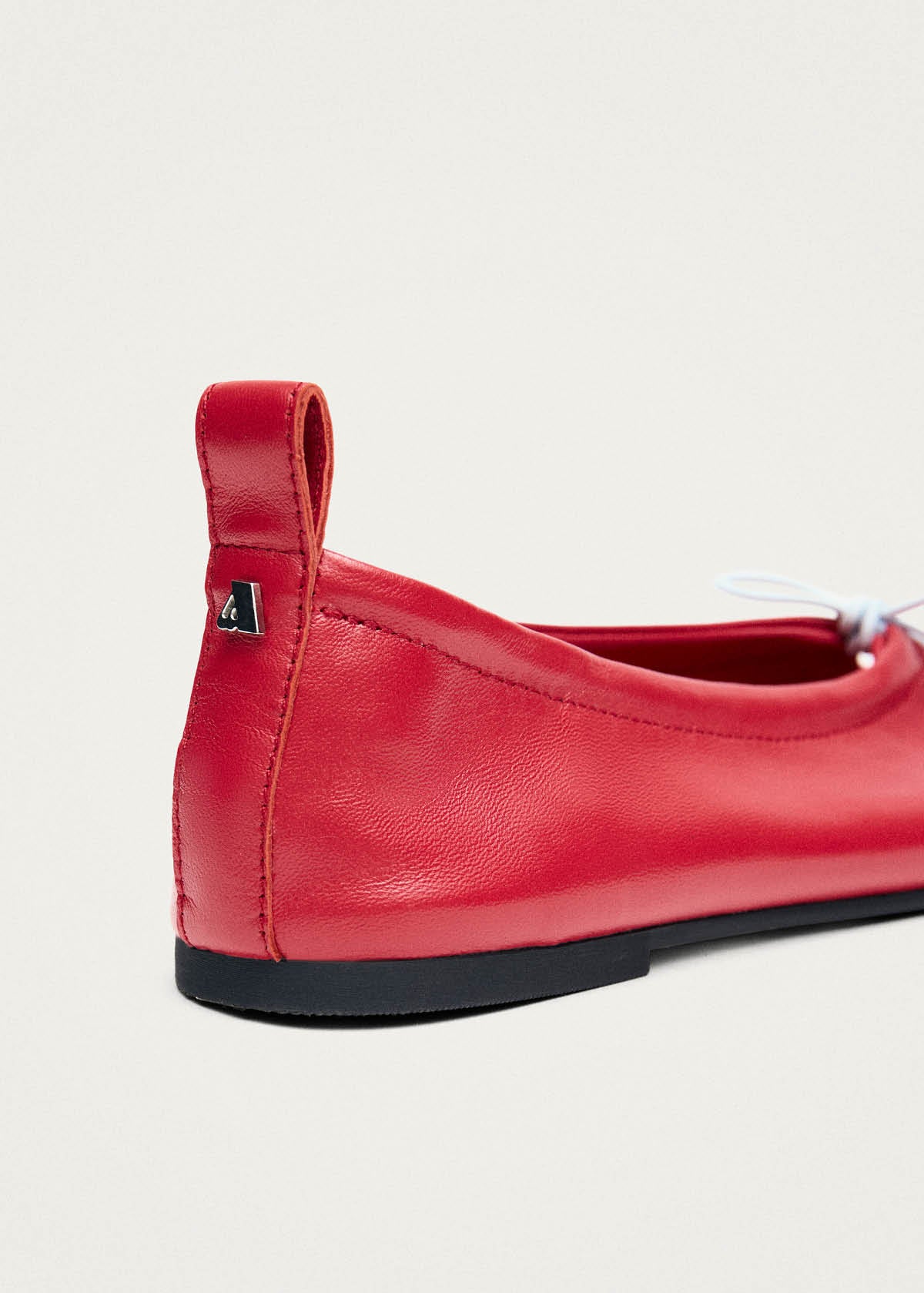 Rosalind Ballerine in Pelle Rossa a Contrasto