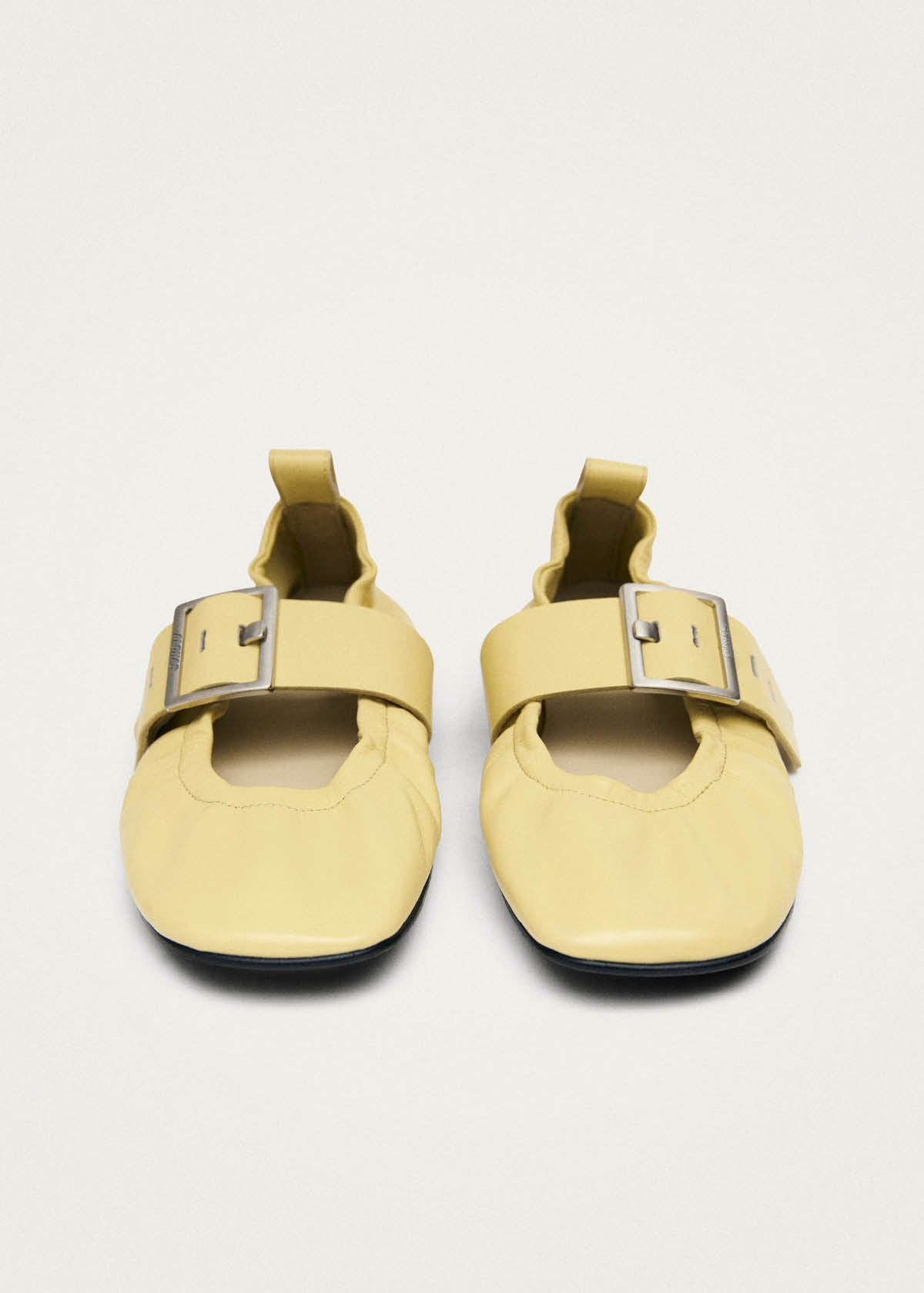 Ballerines en cuir vanille Sarea