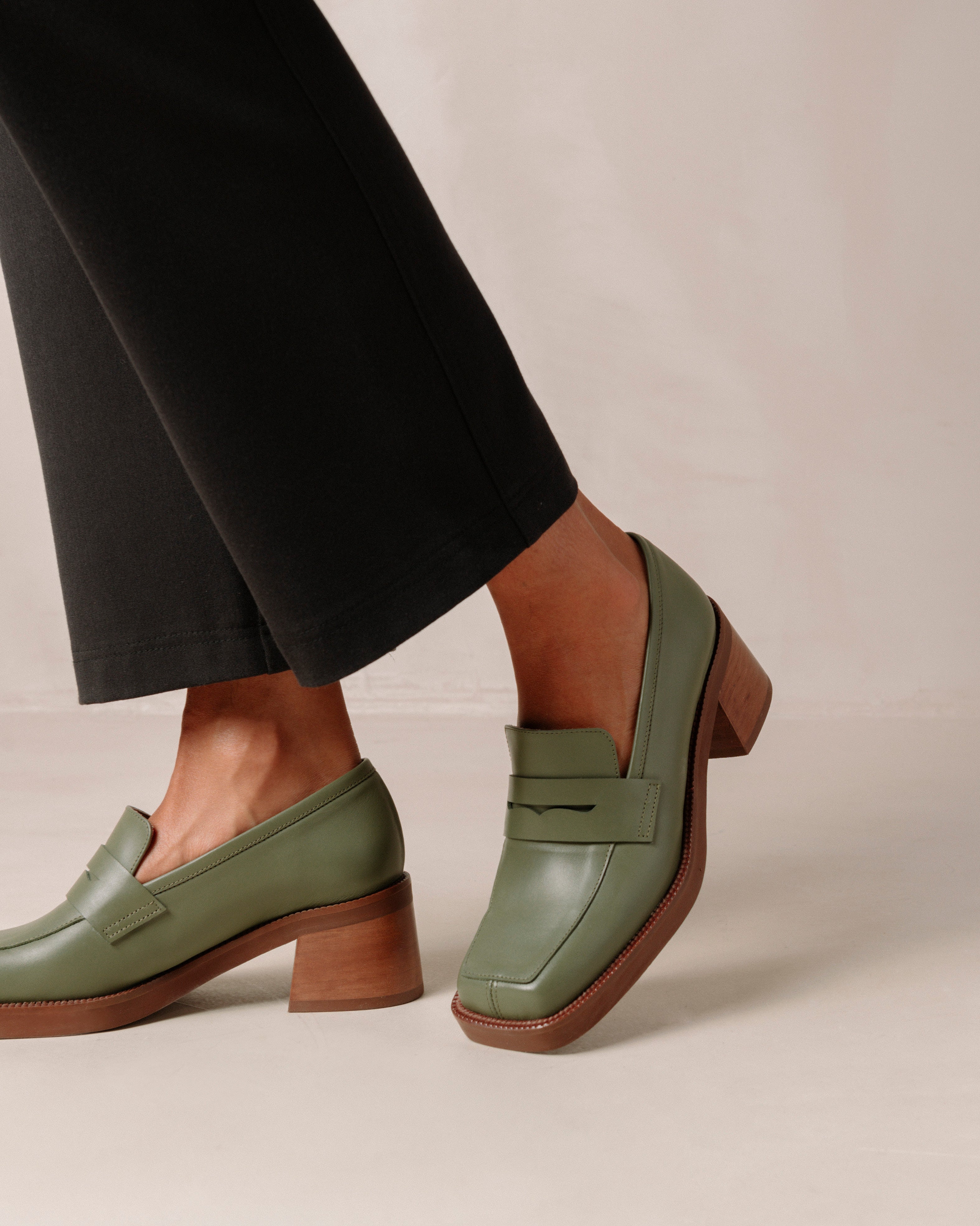 Roxanne Green Leather Loafers ALOHAS