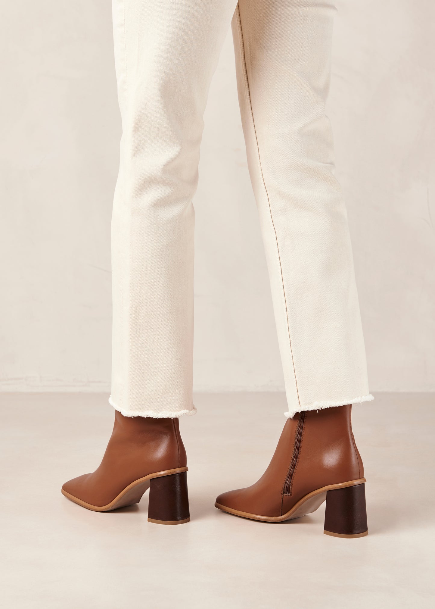 West Cape Vintage Tan