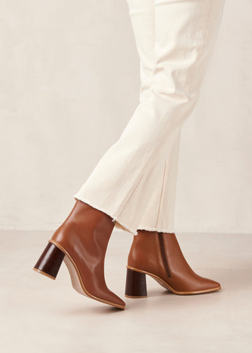 West Cape Vintage Tan