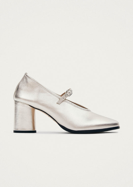 Esha Shimmer Silver Leather Pumps