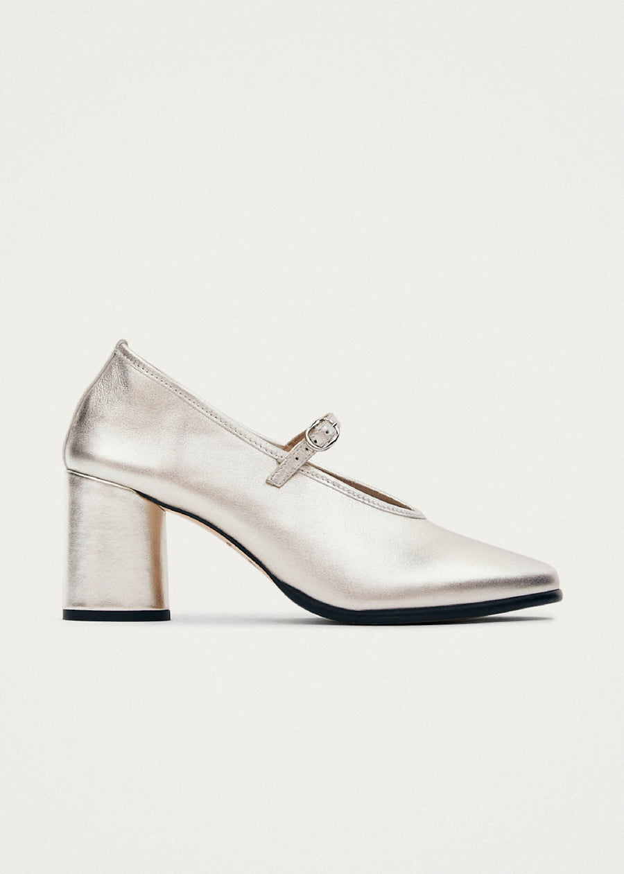 Esha Shimmer Silver Leather Pumps