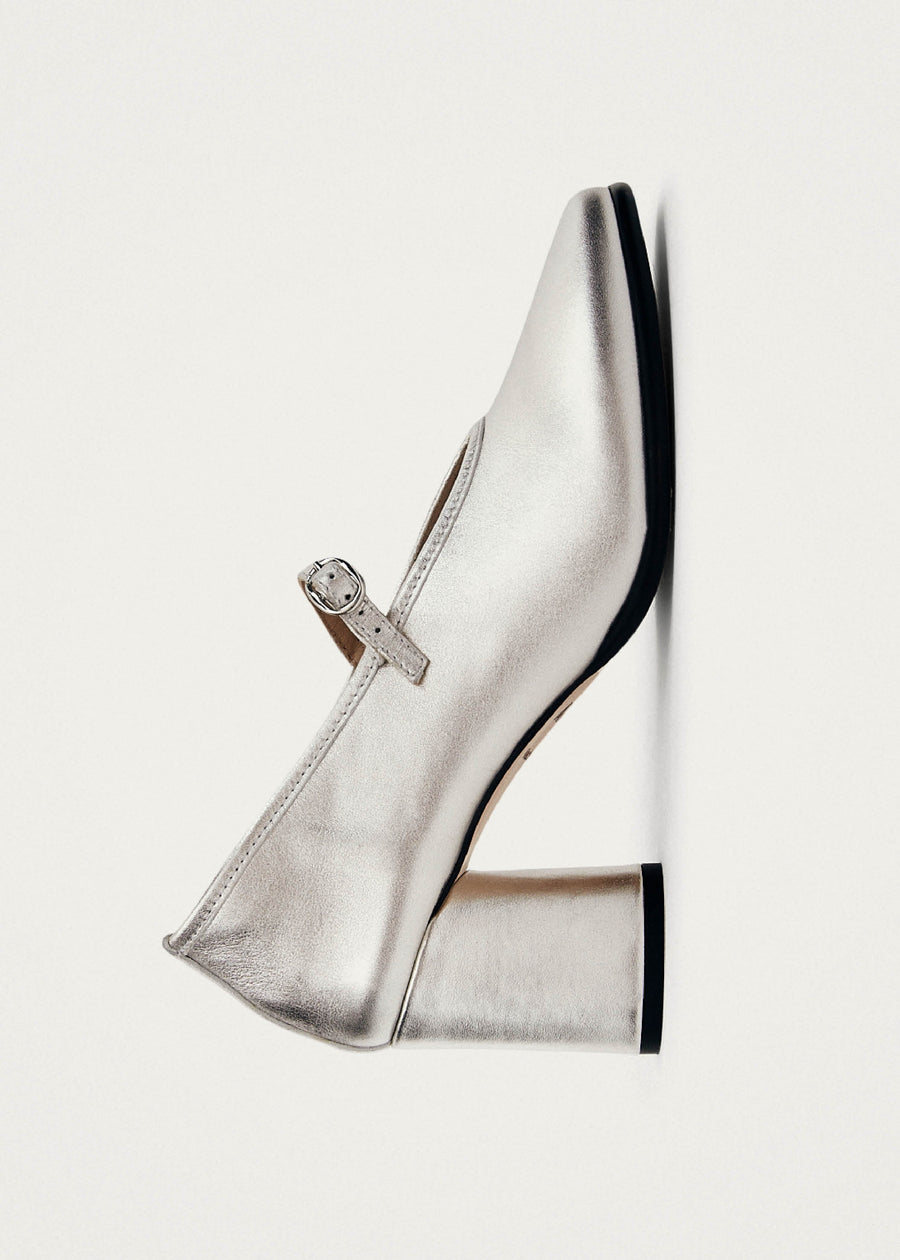 Esha Shimmer Silver Leather Pumps