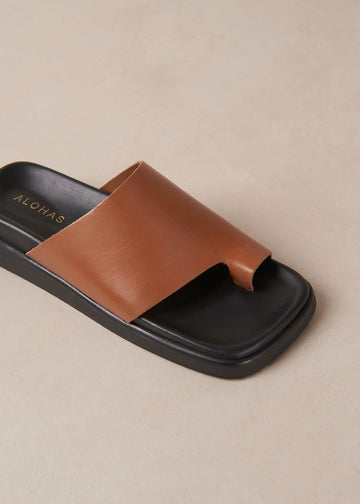 BOSS - Cross-strap slides with tonal branding and EVA outsole