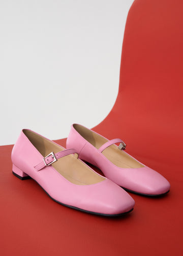 Pink leather shop ballet pumps