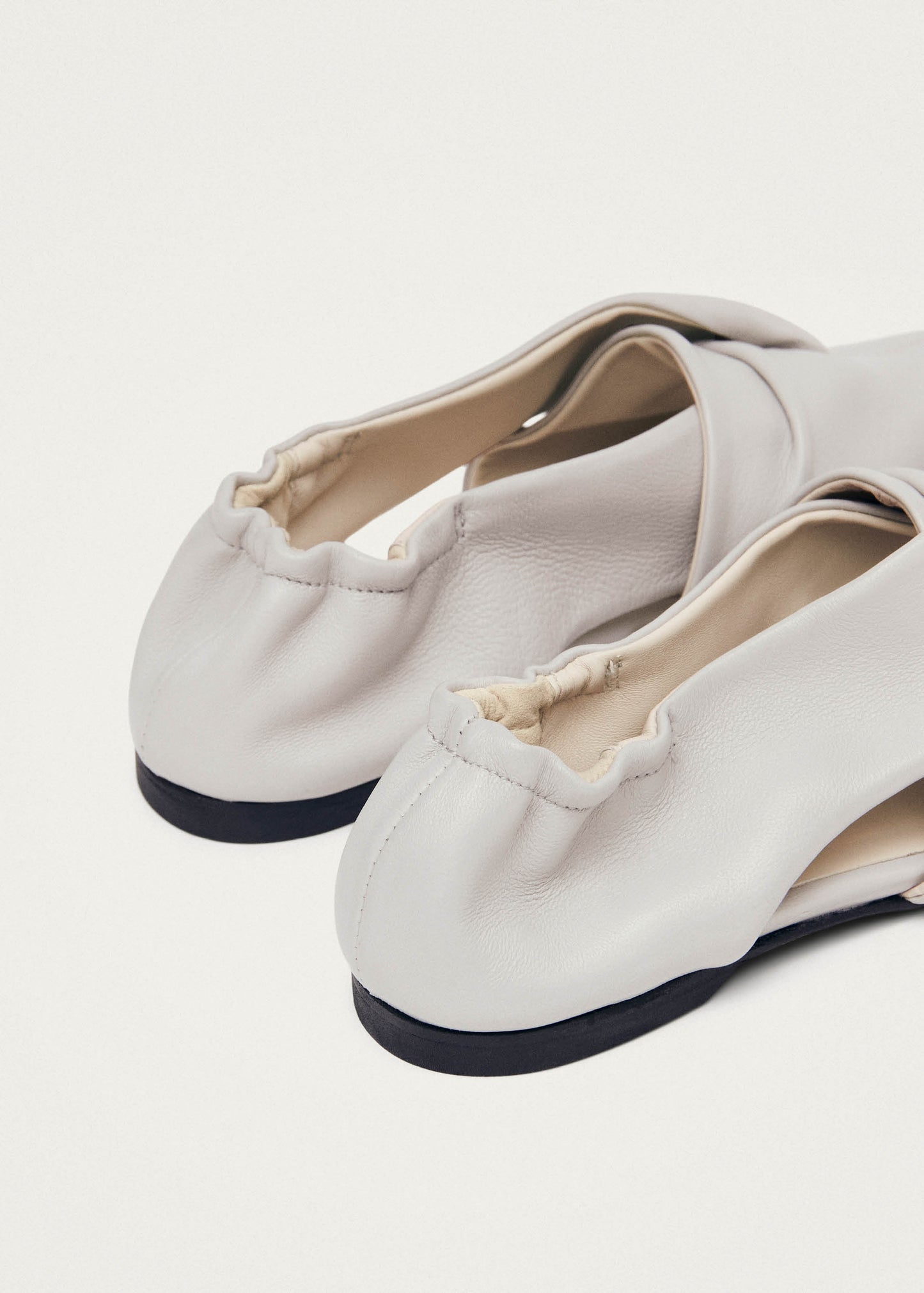 Alaula Light Grey Leather Ballet Flats