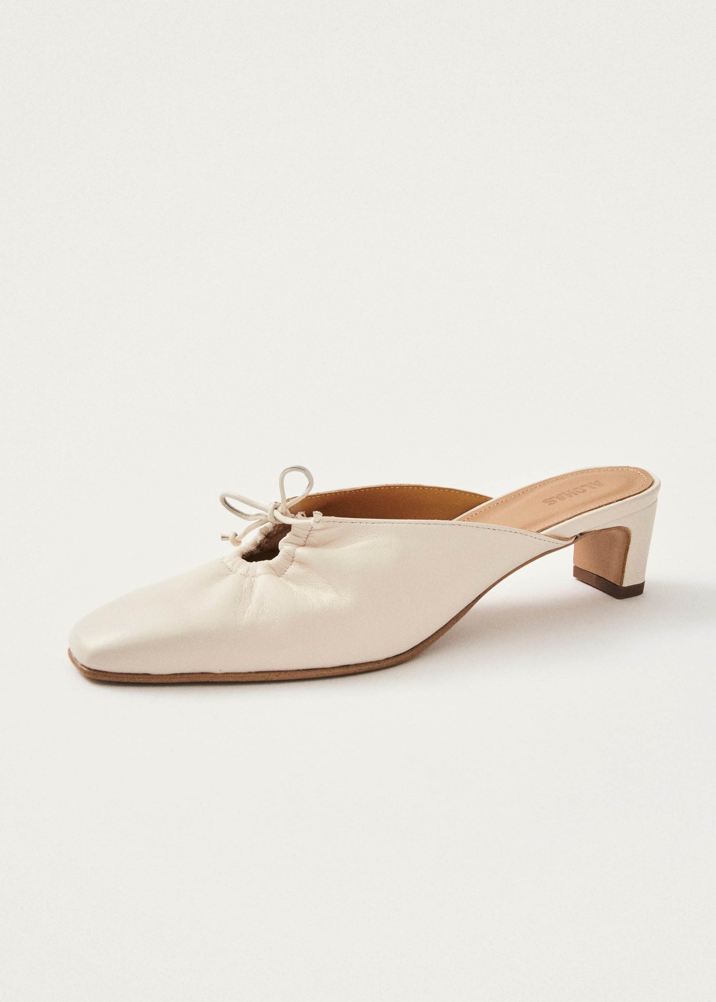 Amar Mules de Piel Color Crema