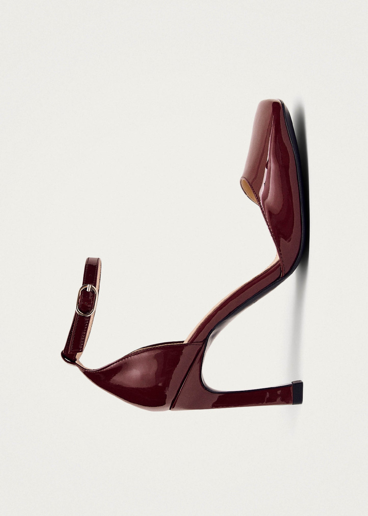 Liebe Onix Burgundy Leather Pumps