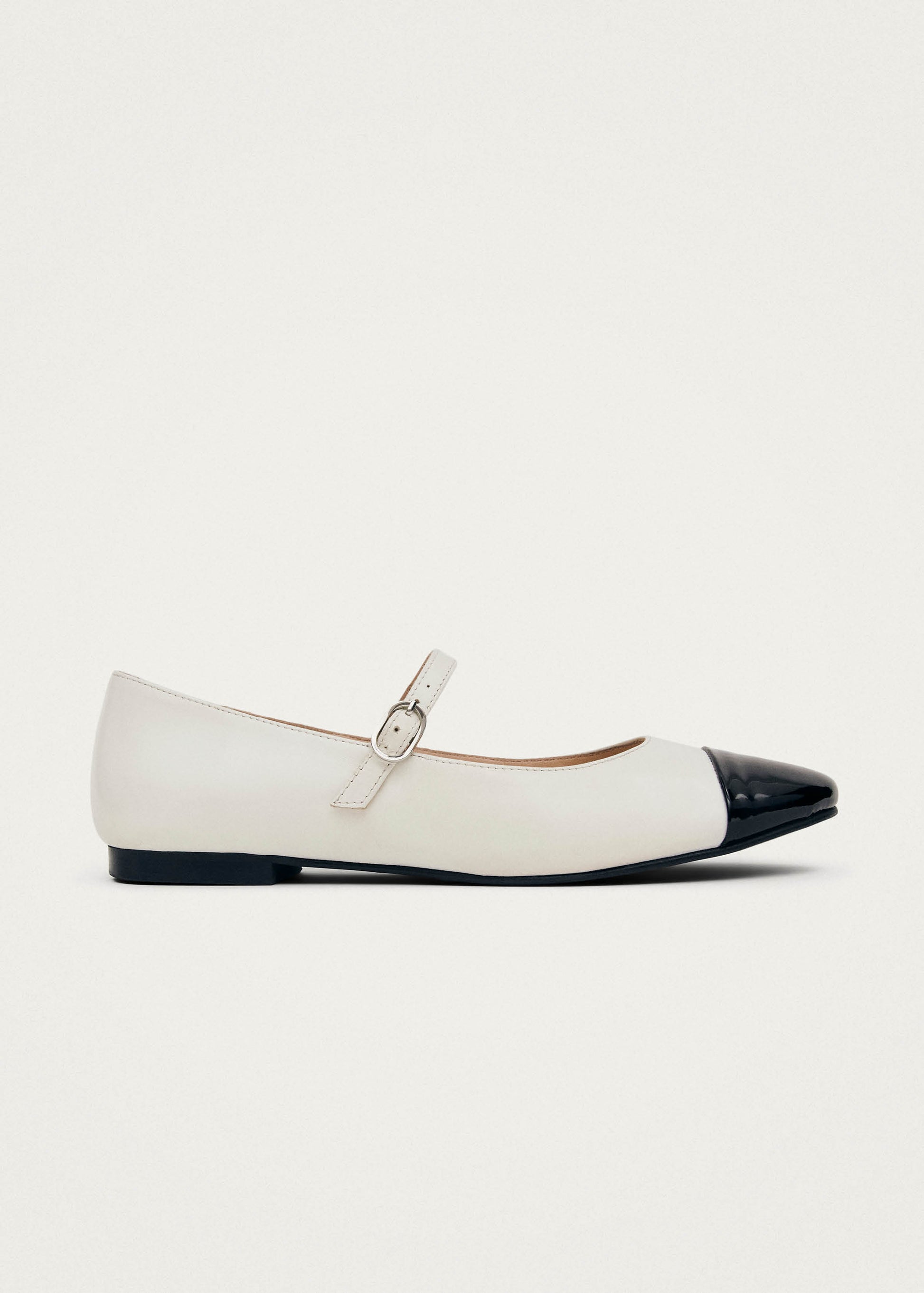Alohas Musa Bicolor Black Cream Leather Ballet Flats