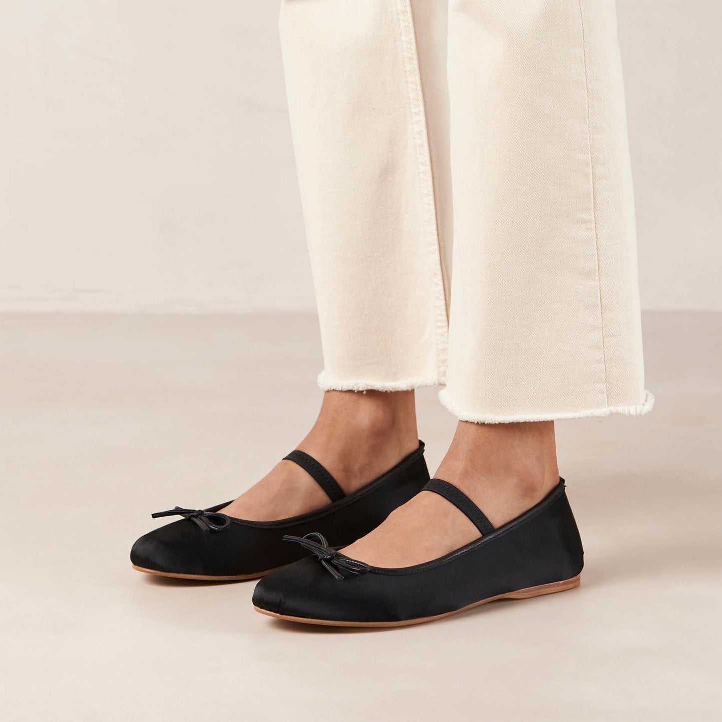 Odette Black Ballet Flats