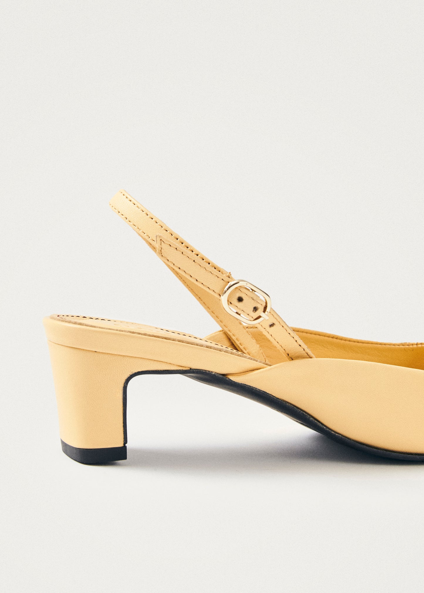 Lindy Bliss Vanilla Leather Pumps