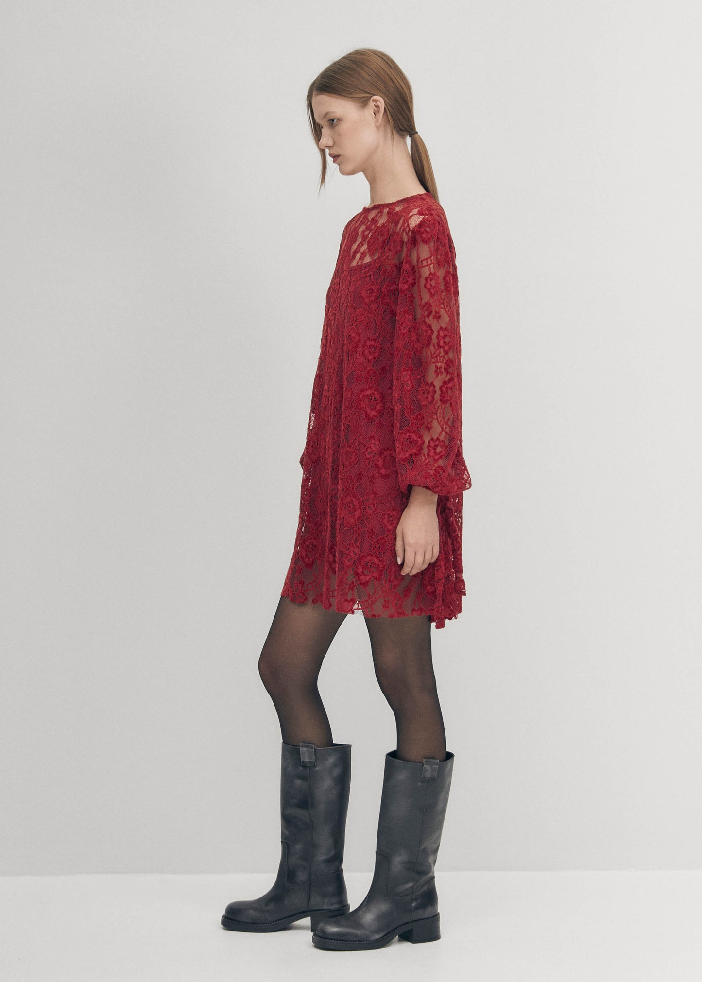 Dablon Lace Wine Dress