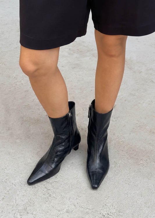 Ambar Rift Black Leather Ankle Boots-image