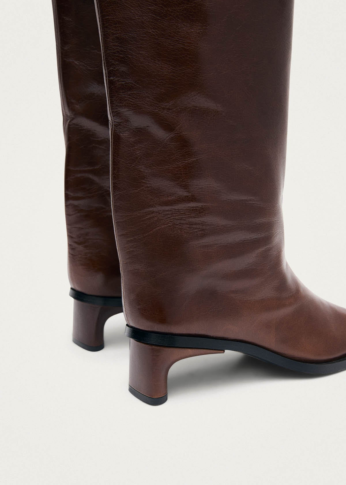 Elias Rift Dunkle Schokolade Lederstiefel