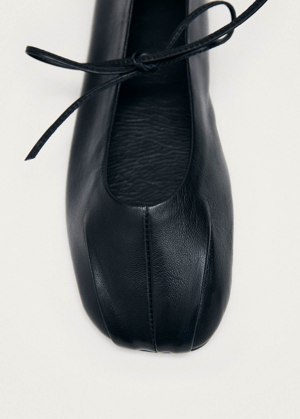 Elva Black Leather Ballet Flats