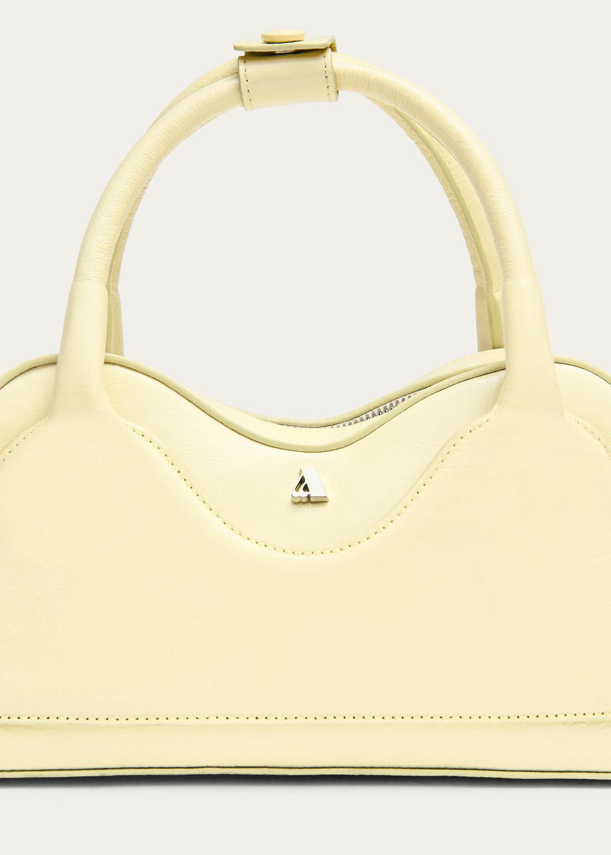 Hilma Mini Borsa in Pelle Verniciata Giallo Pallido