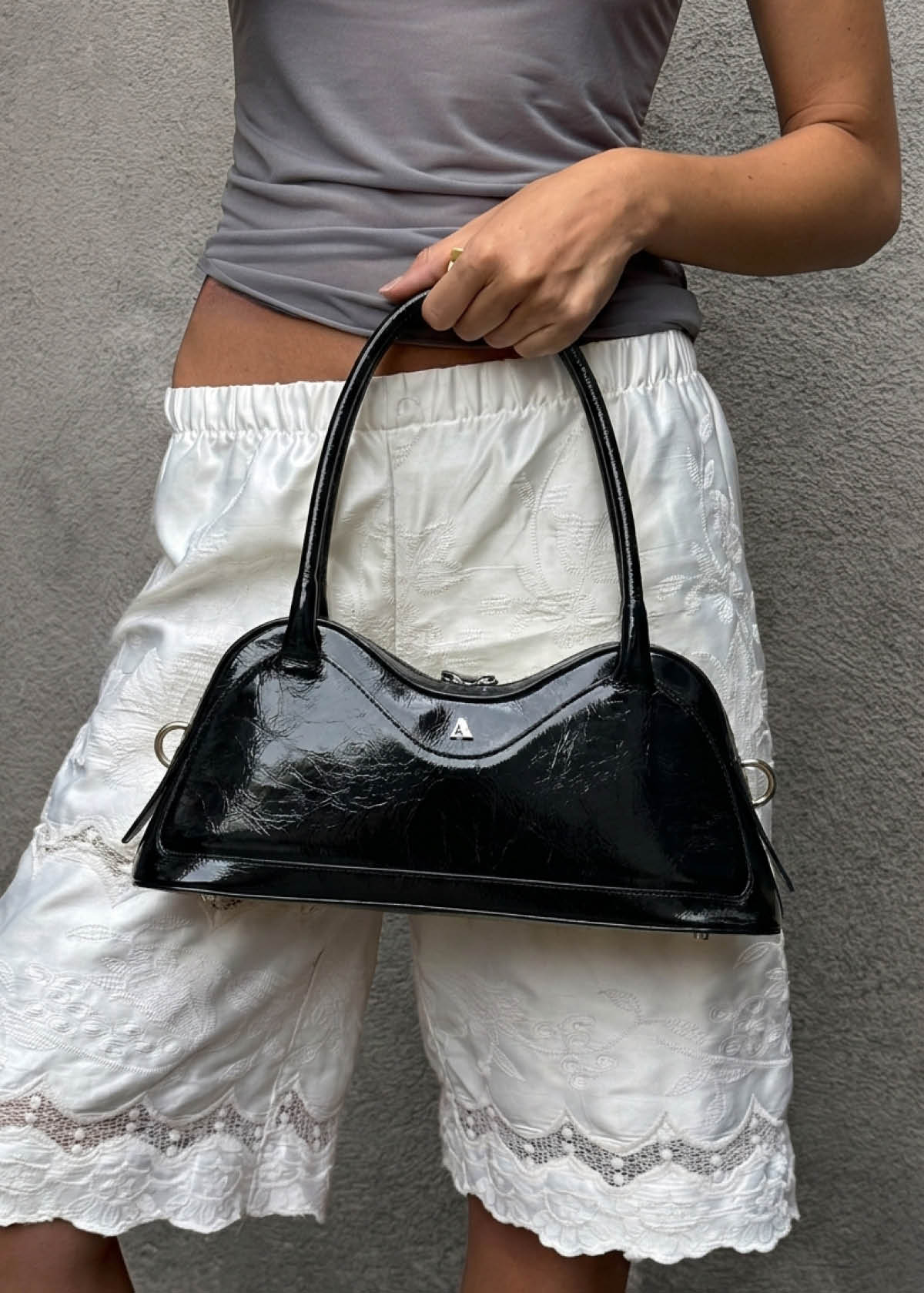 Hilma Sac en Cuir Verni Noir