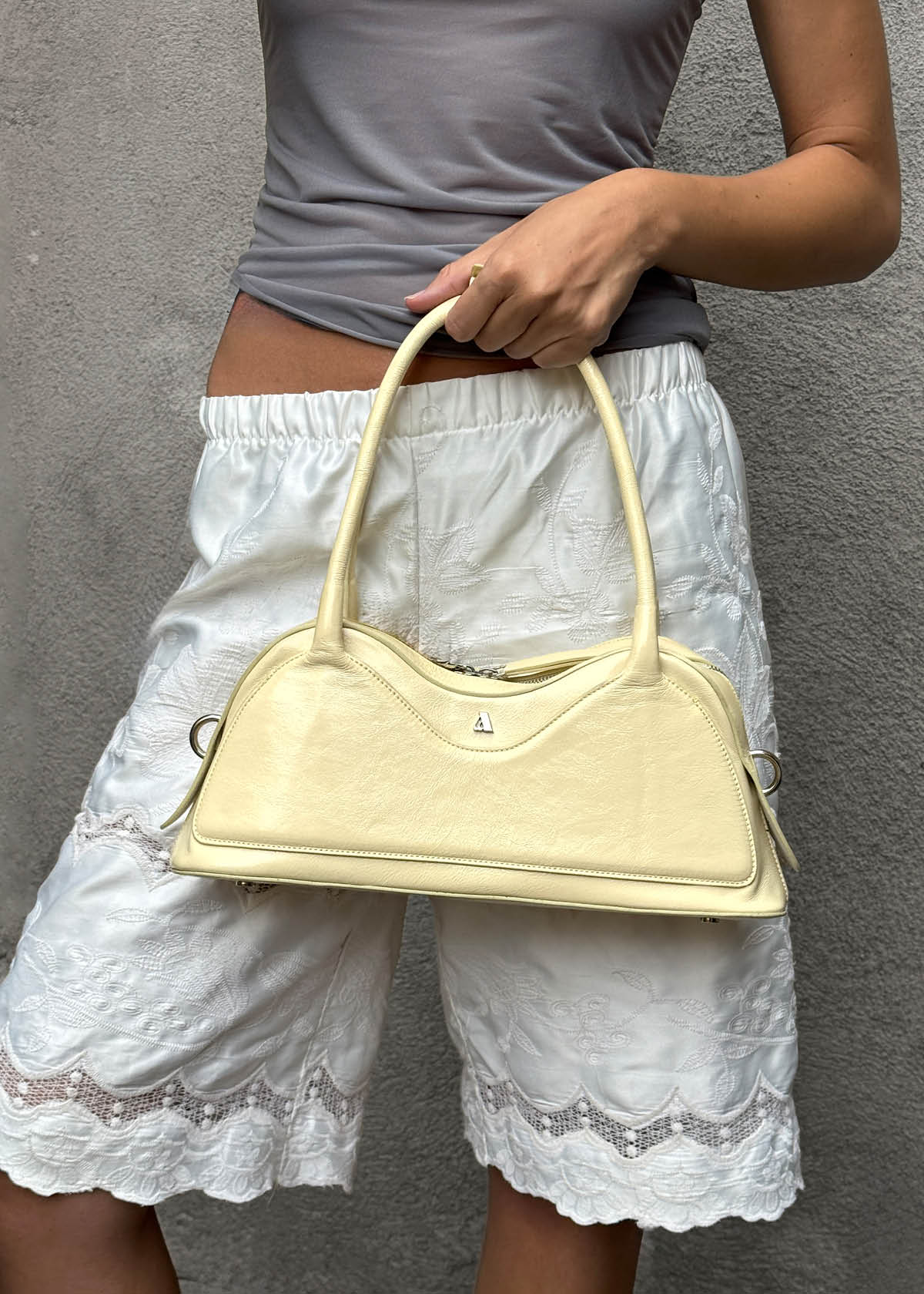 Hilma Lack Blassgelb Leder Tasche
