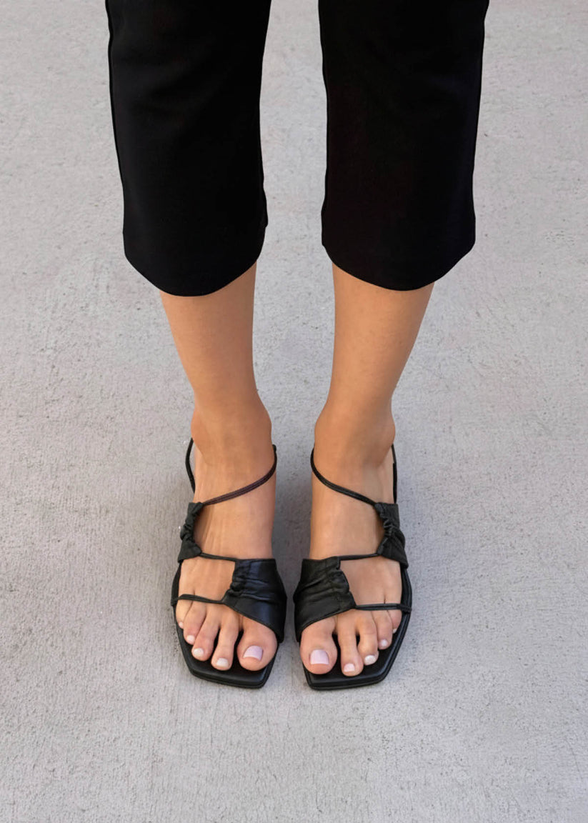 Picture of Juniper Black Leather Sandals - Women's
