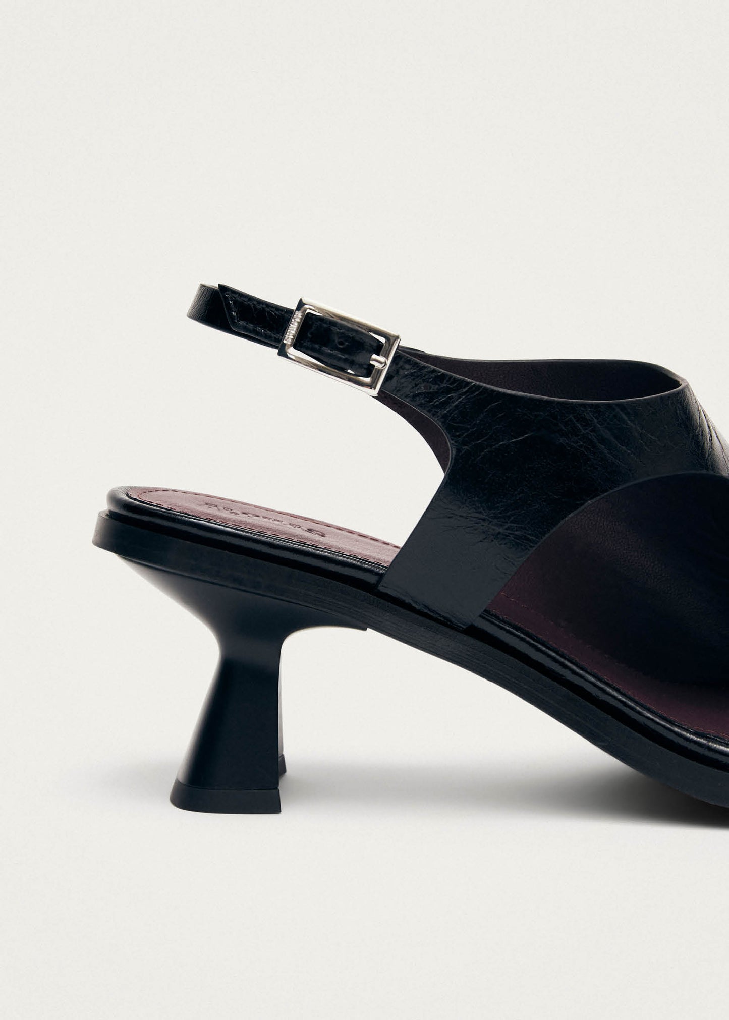 Mahina Rift Sandalias de Cuero Negras