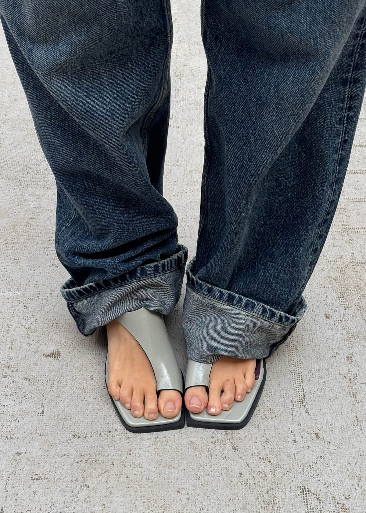 Mahina Rift Grey Leather Sandals