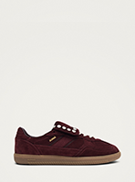 studs suede burgundy
