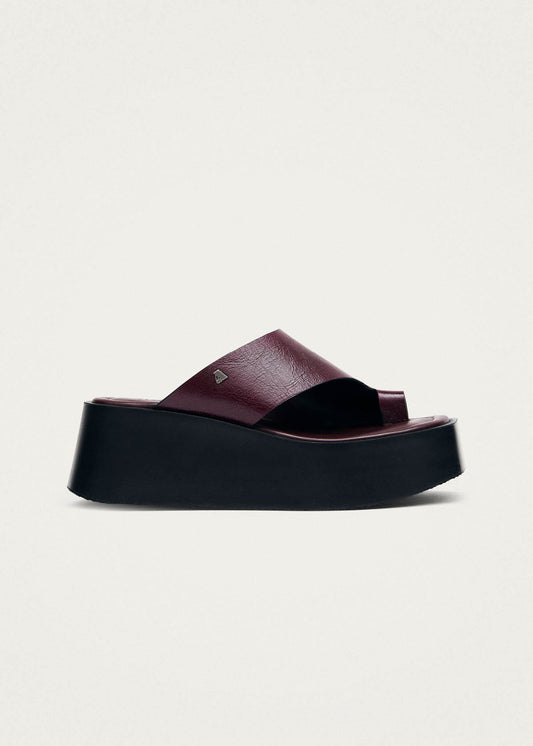 Nova Rift Burgundy Leather Sandals