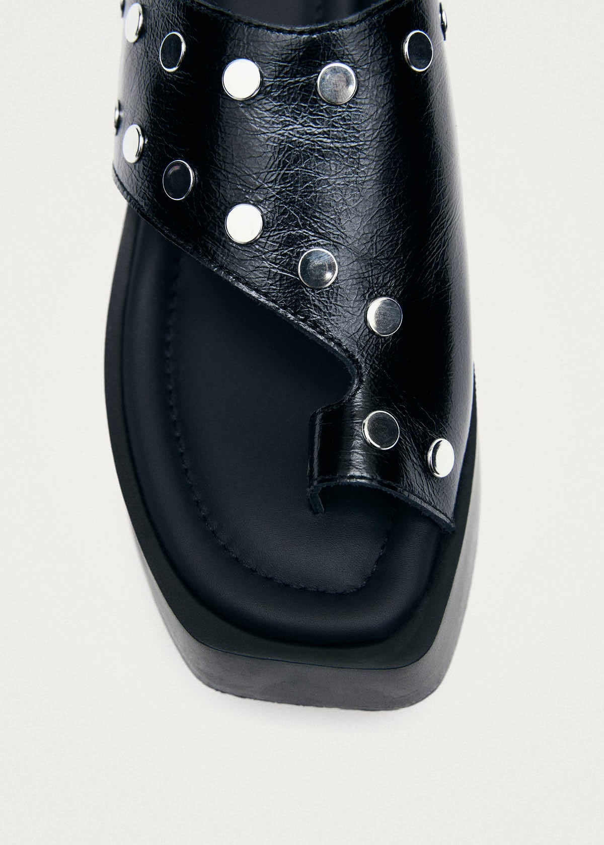 Nova Studs Black | ALOHAS