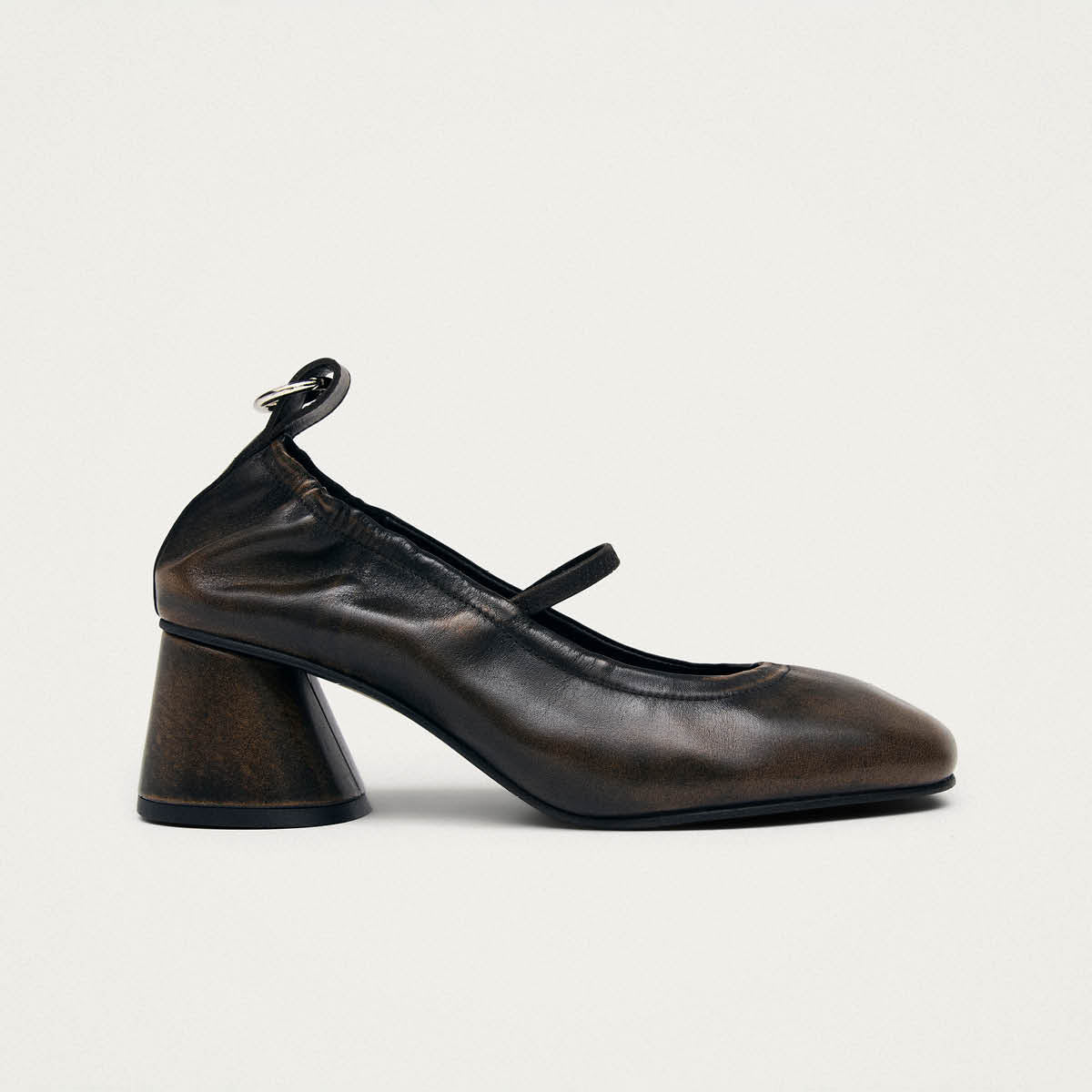 Rhiane Vintage Effect Brown Leather Pumps | ALOHAS