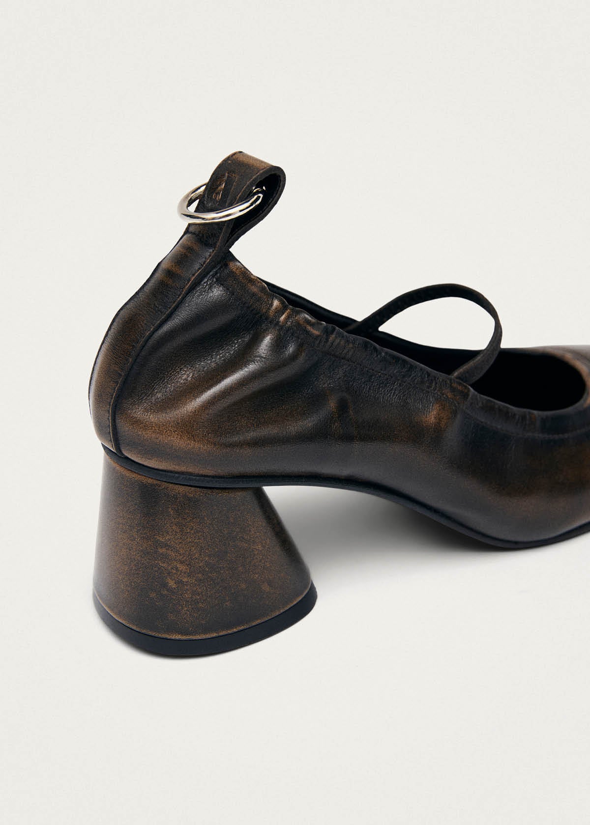 Rhiane Vintage Effect Brown Leather Pumps