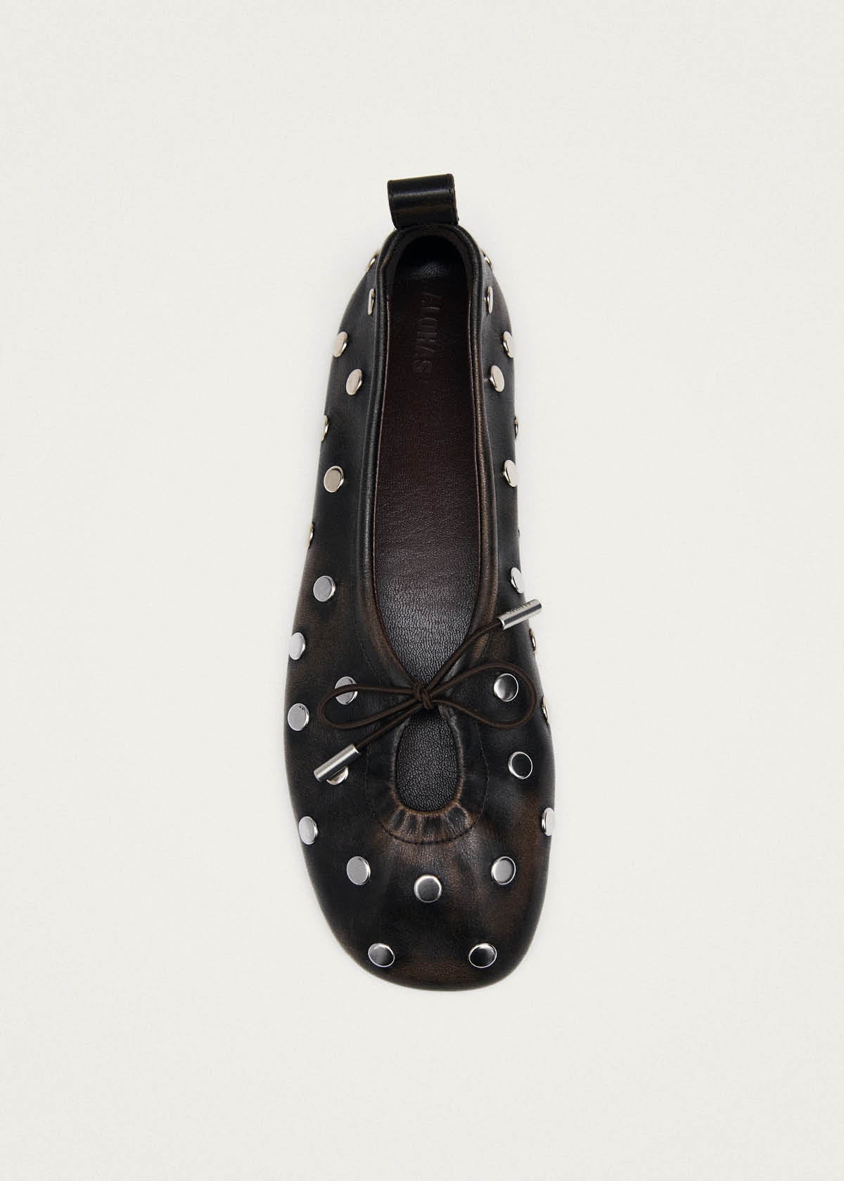 Rosalind All Studs Vintage-Effekt braune Leder Ballerinas