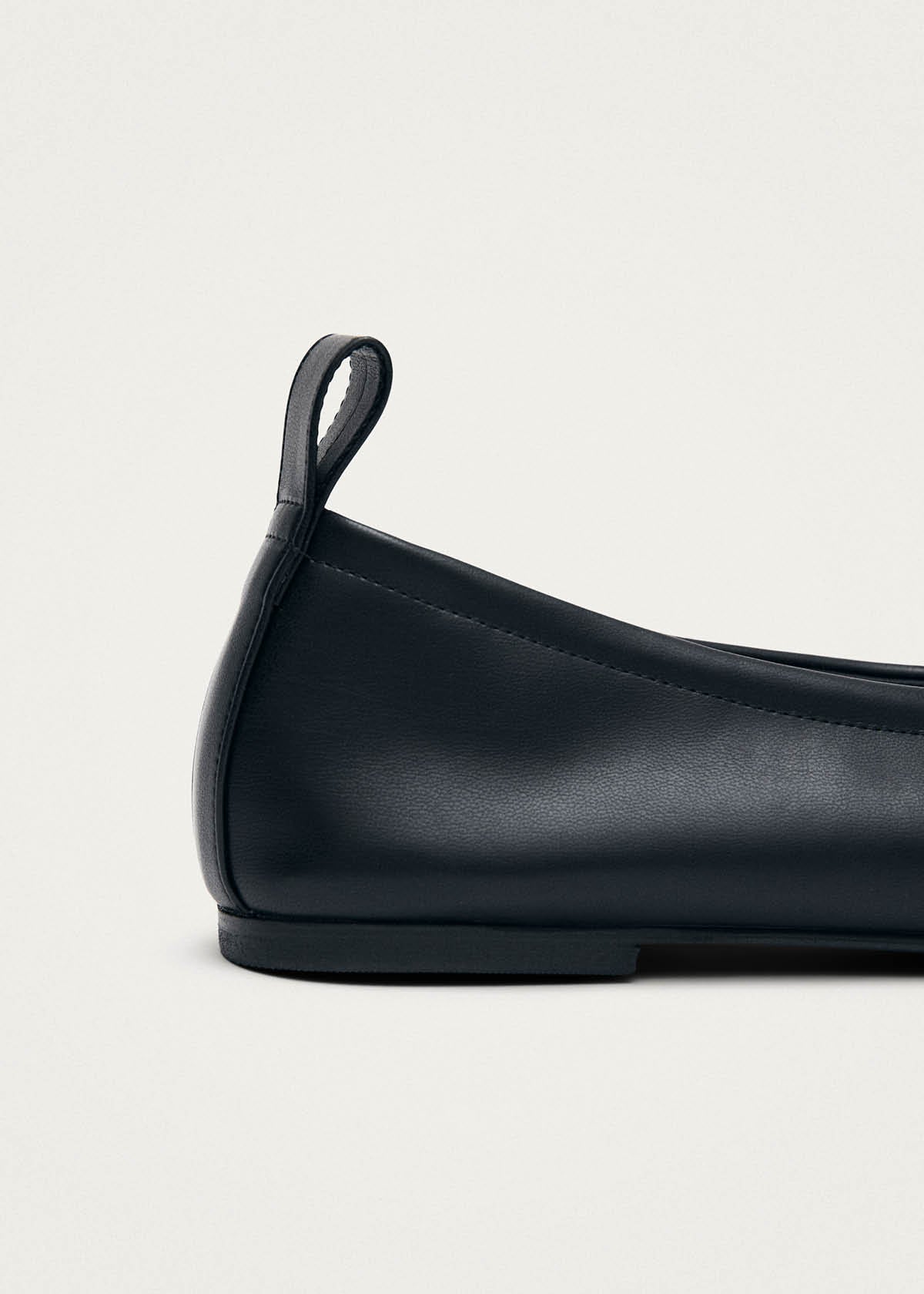 Rosalind Vegan Ballerine in Pelle Vegana Nera