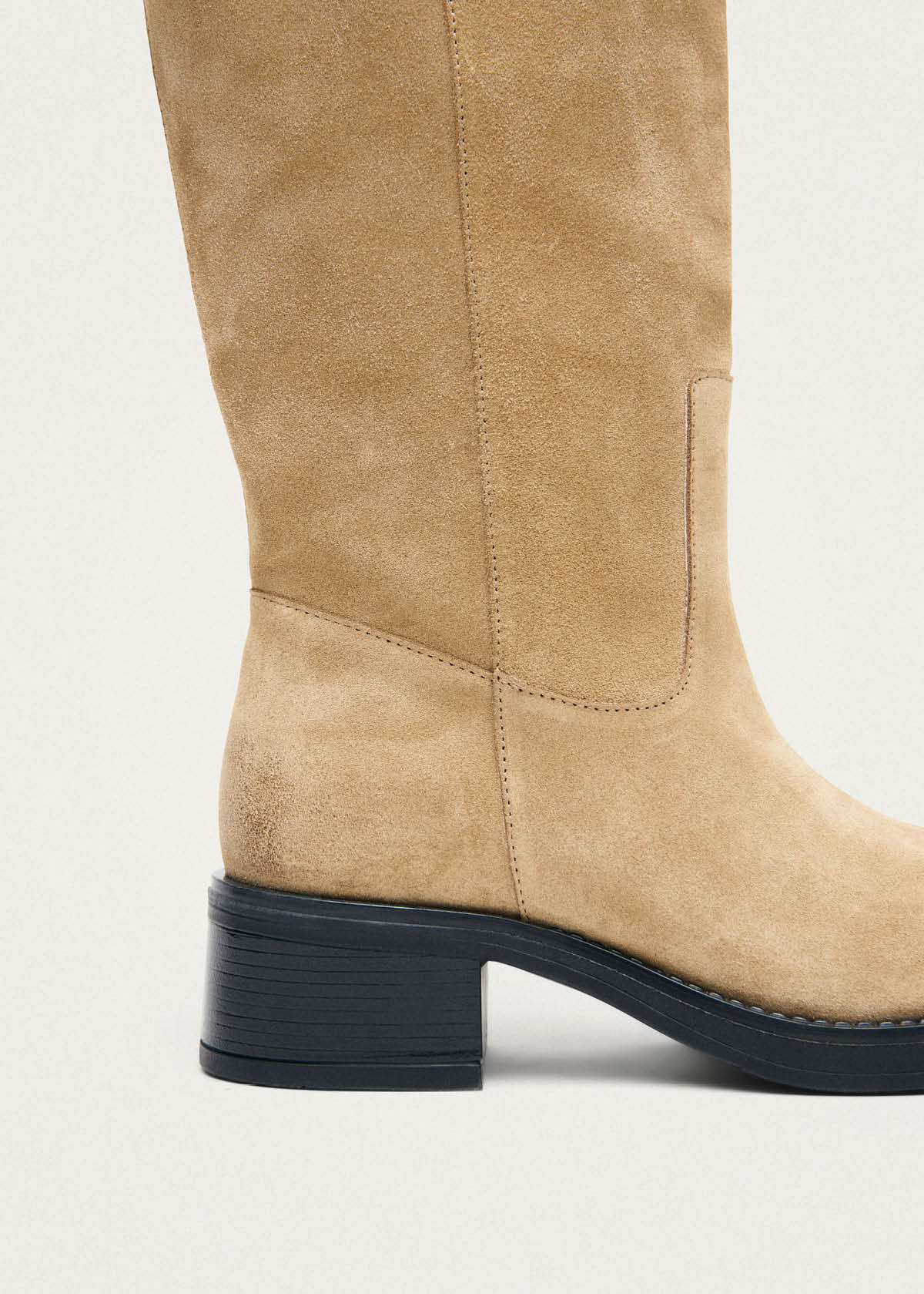 Sajan Wildleder-Lederstiefel