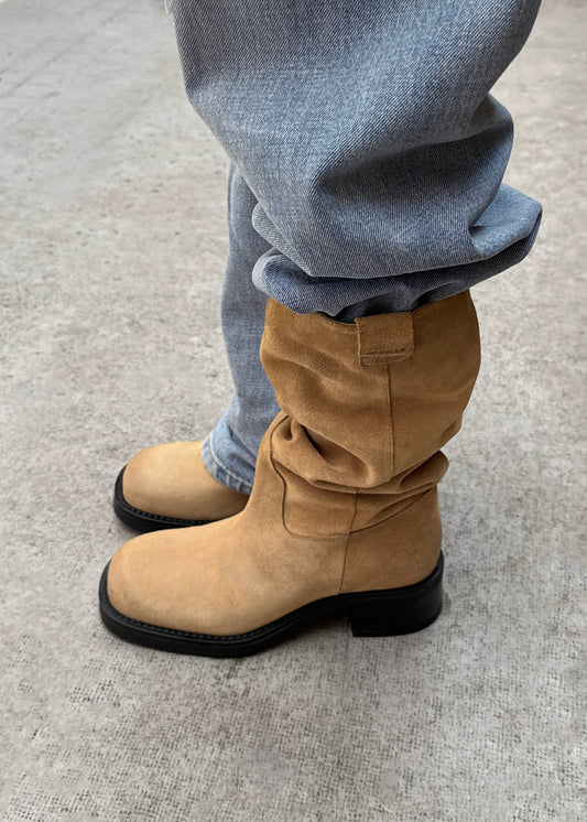 Bottes en cuir suédé Sajan-image