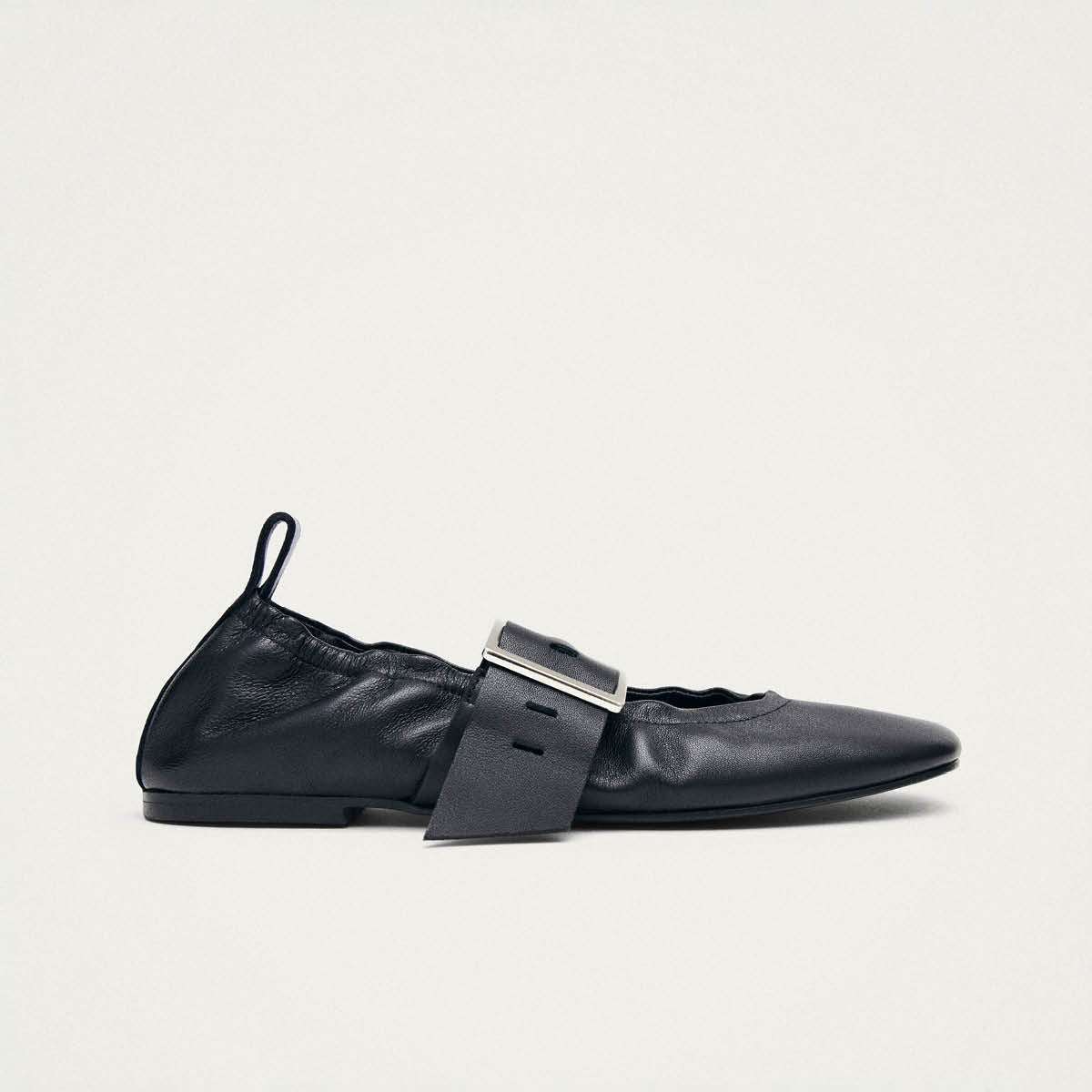 Sarea Schwarze Leder-Ballerinas