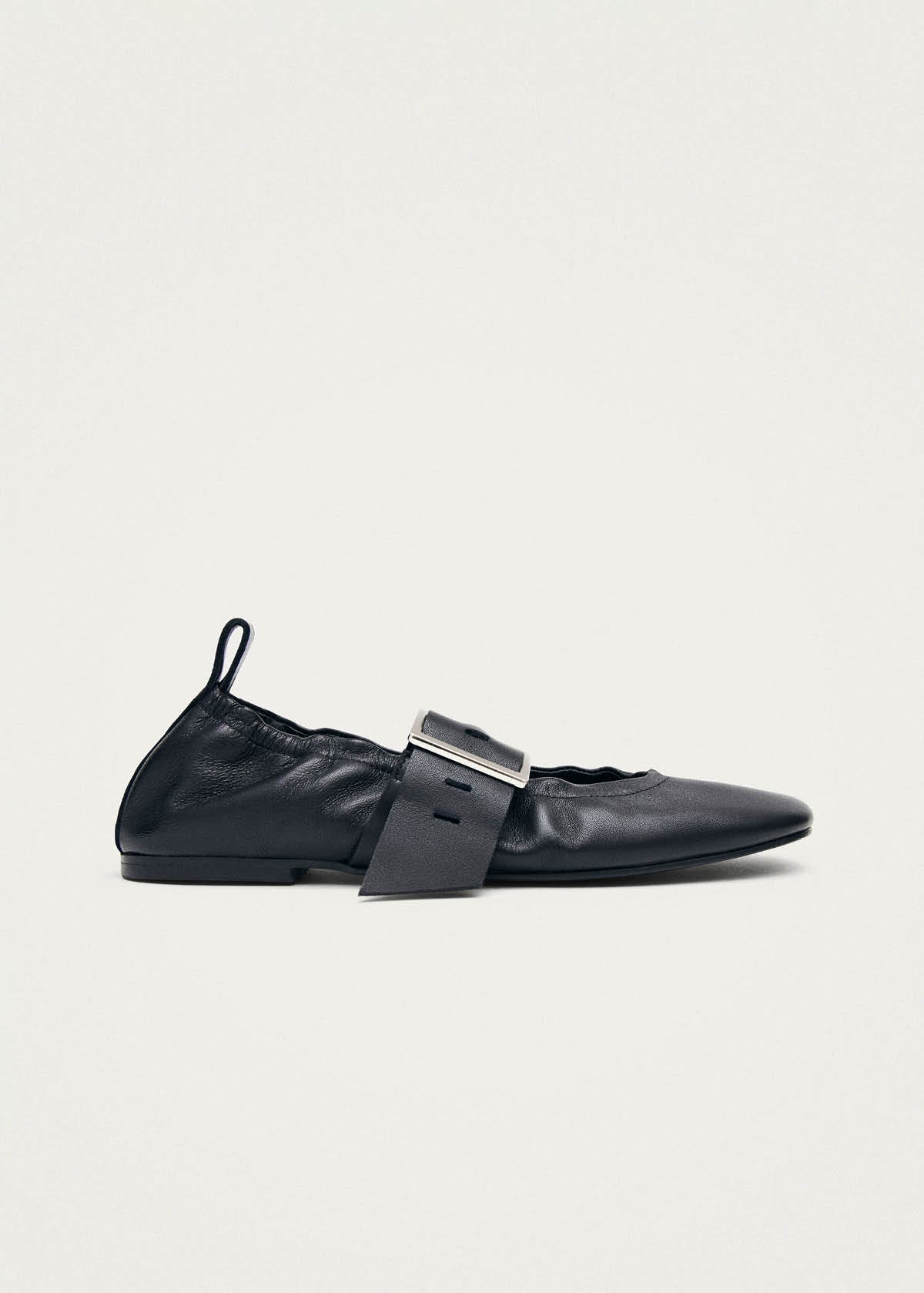 Sarea Schwarze Leder-Ballerinas