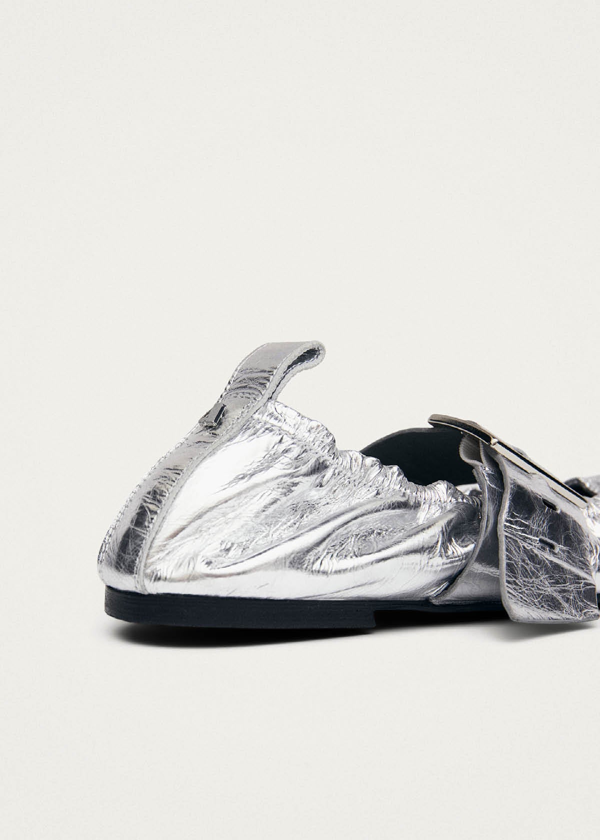 Sarea Shimmer Silver Leather Ballet Flats