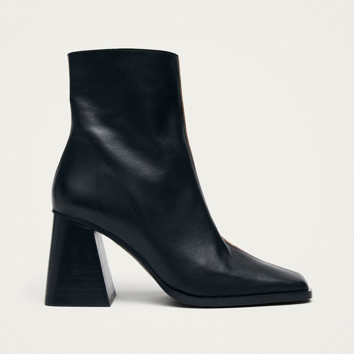 South Bicolor Black Brown Leather Ankle Boots
