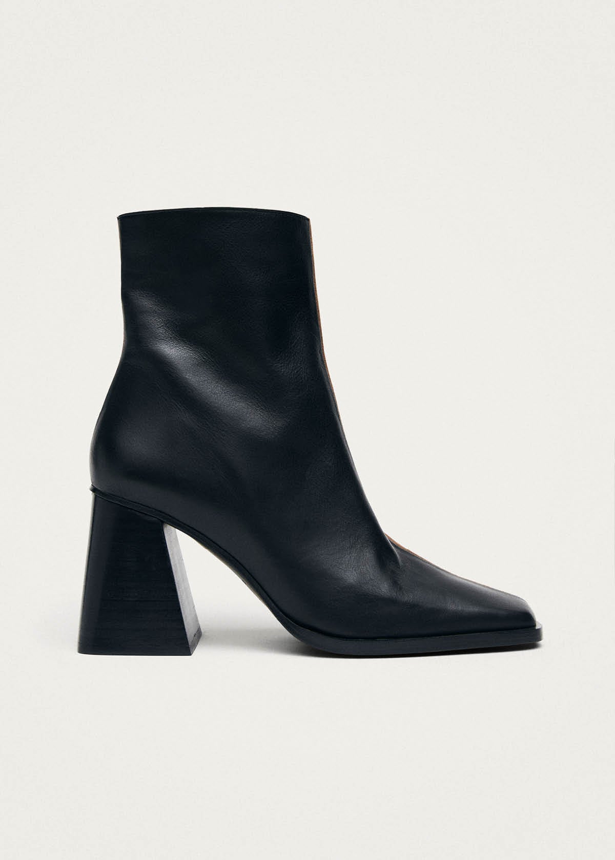 South Bicolor Black Brown Leather Ankle Boots