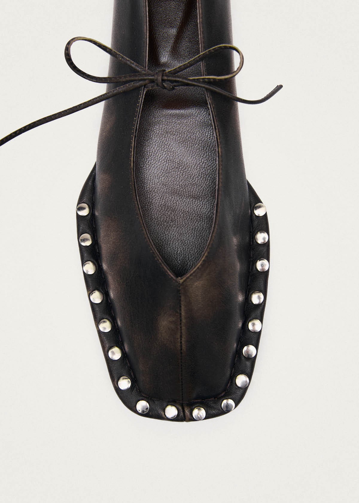 Sway Studs Ballerines en Cuir Marron Effet Vintage