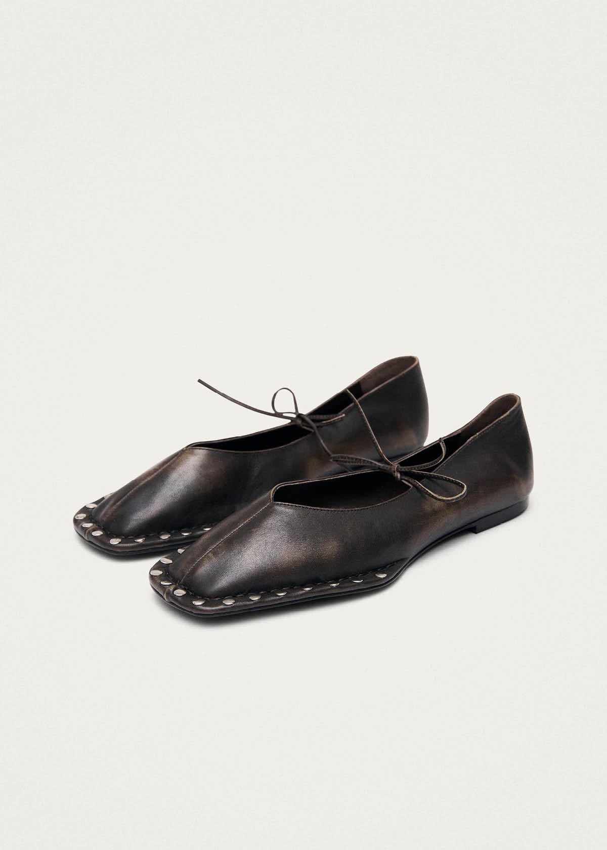 Sway Studs Ballerines en Cuir Marron Effet Vintage