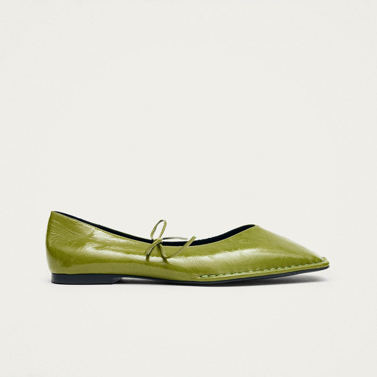 Ballerines en cuir vert breveté Sway