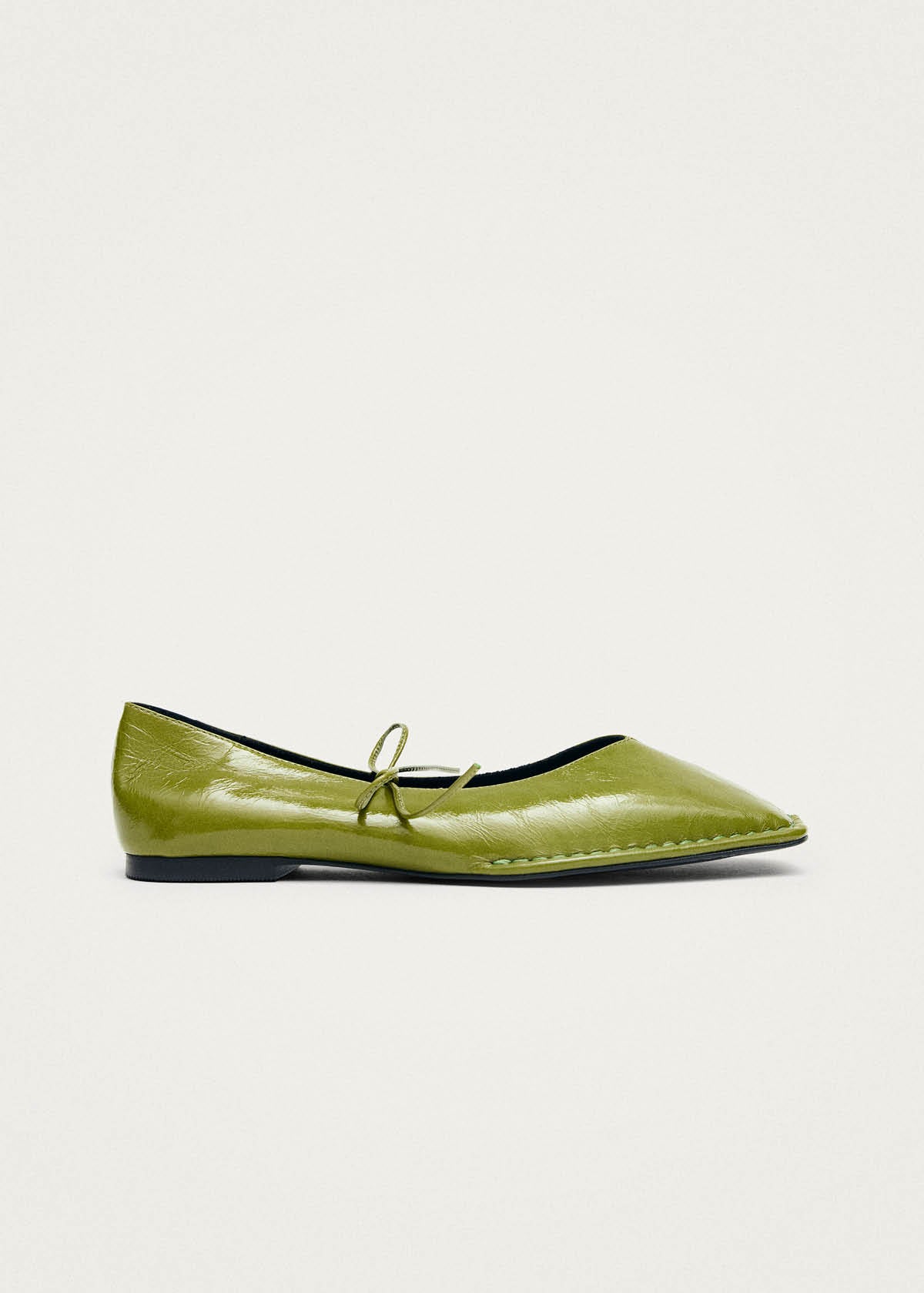 Ballerines en cuir vert breveté Sway