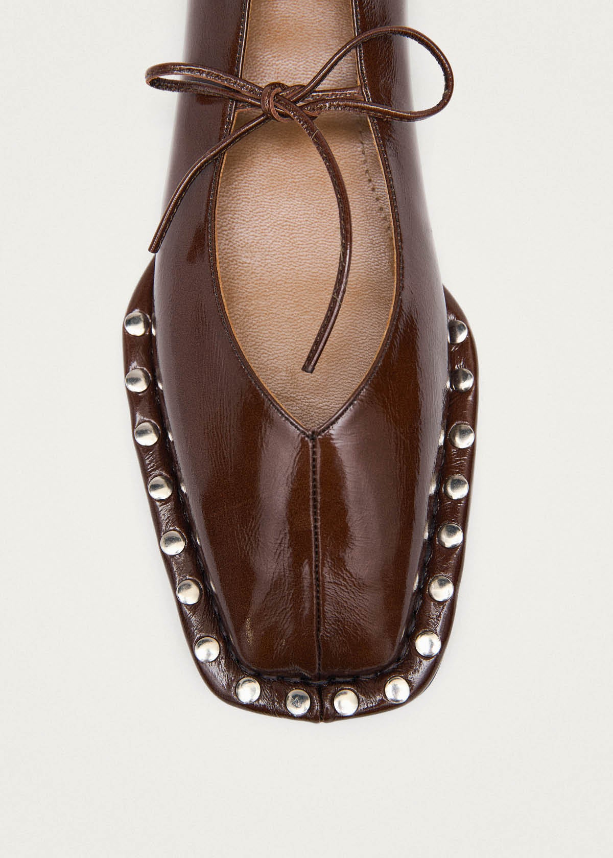 Sway Studs Ballerines en Cuir Verni Marron
