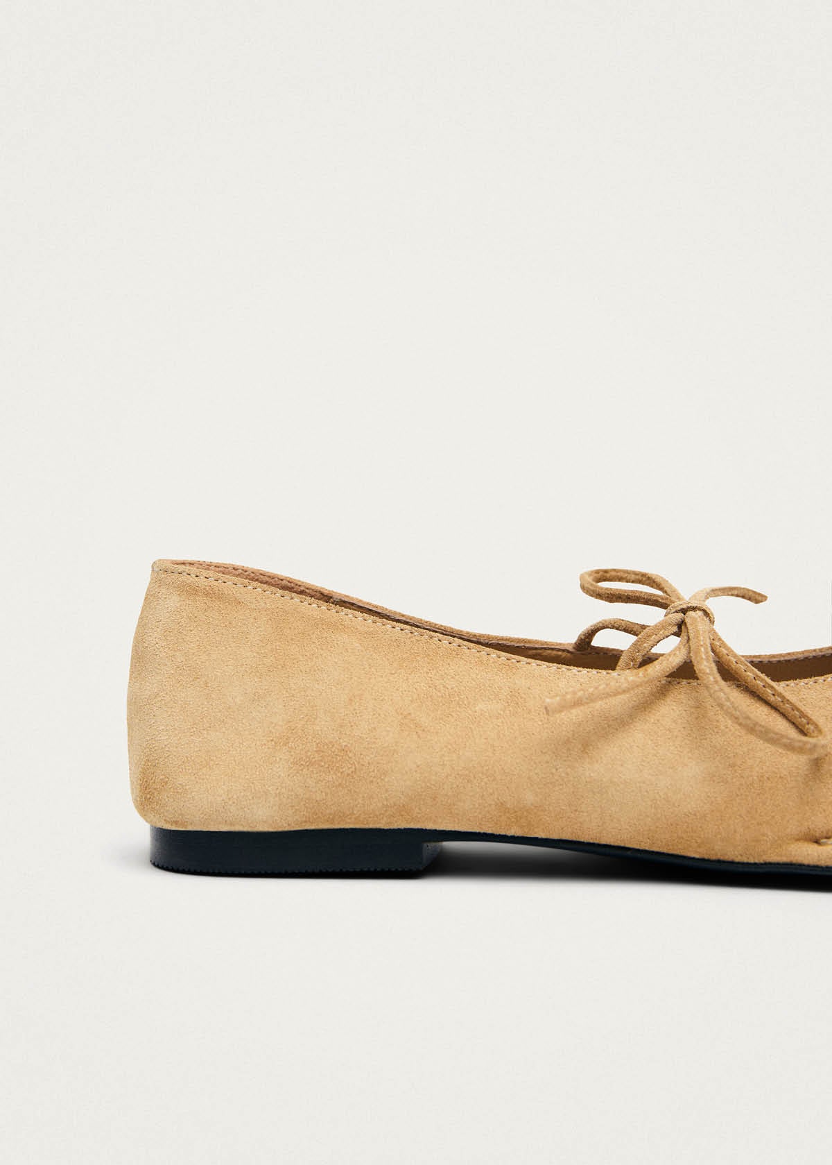 Ballerines en cuir beige suédé Sway