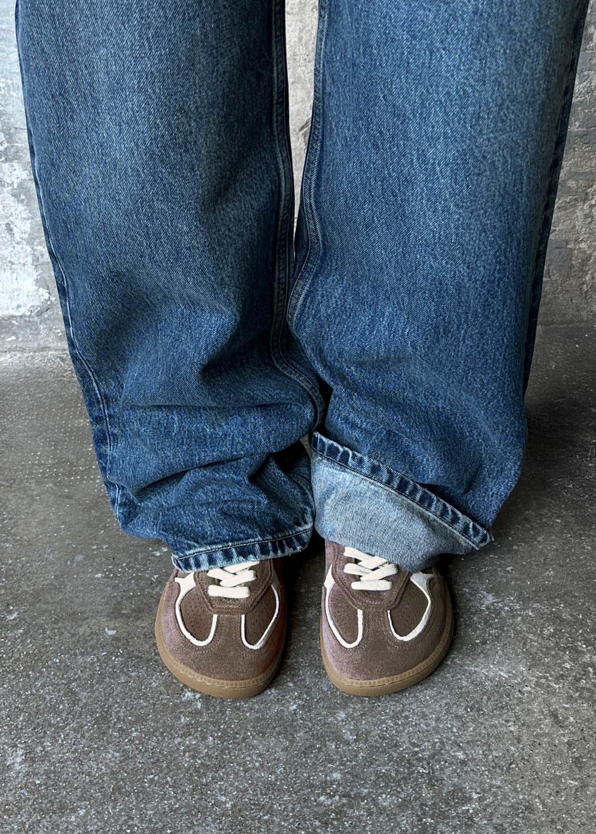 tb.00 Barefoot Rife Taupe | ALOHAS