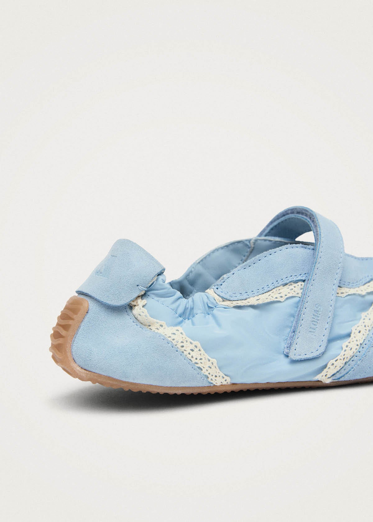 Tb.027 Meryl Crochet Sky Blue Leather Sneakers
